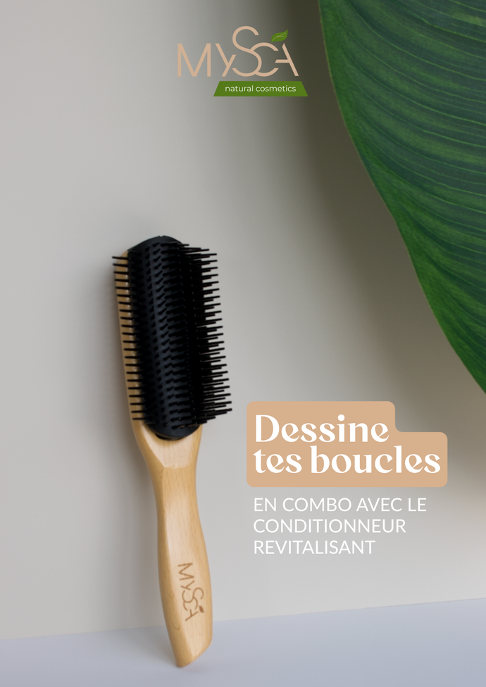BROSSE DÉMÊLANTE CHEVEUX BOUCLÉS